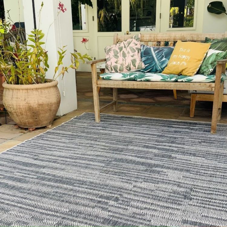 Picture of 2.00 x 2.90 MIRAGE SILVER RUG