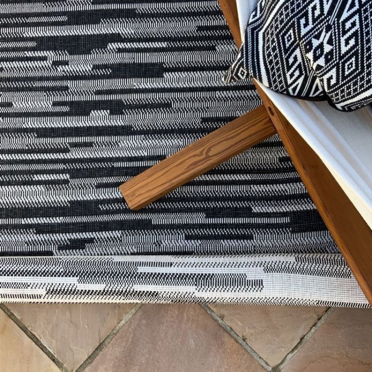 Picture of 2.00 x 2.90 MIRAGE NIGHT RUG