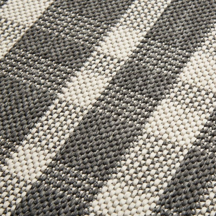 Picture of PLAID CHECK GREY RUNNER