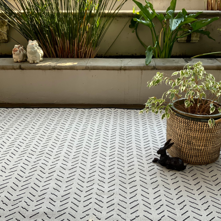 Picture of PEAKS MONO OUTDOOR RUG