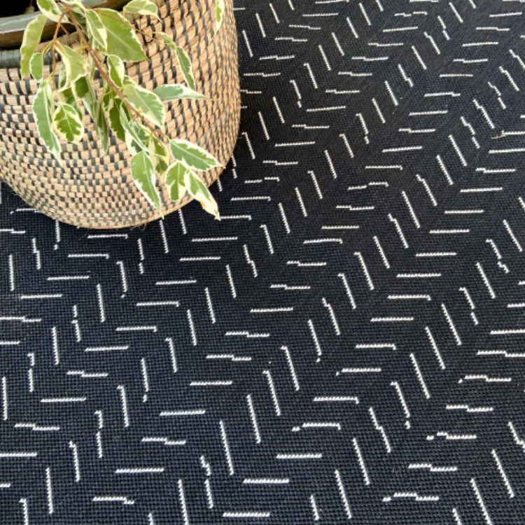 Picture of PEAKS MONO OUTDOOR RUG