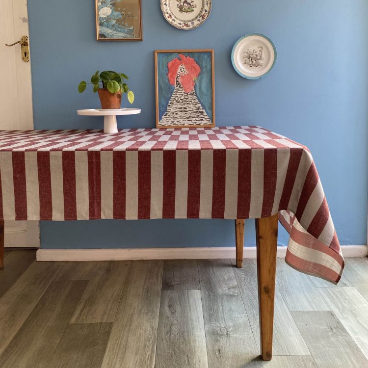 Picture of BROKEN STRIPE FRENCH RED (TABLECLOTH)