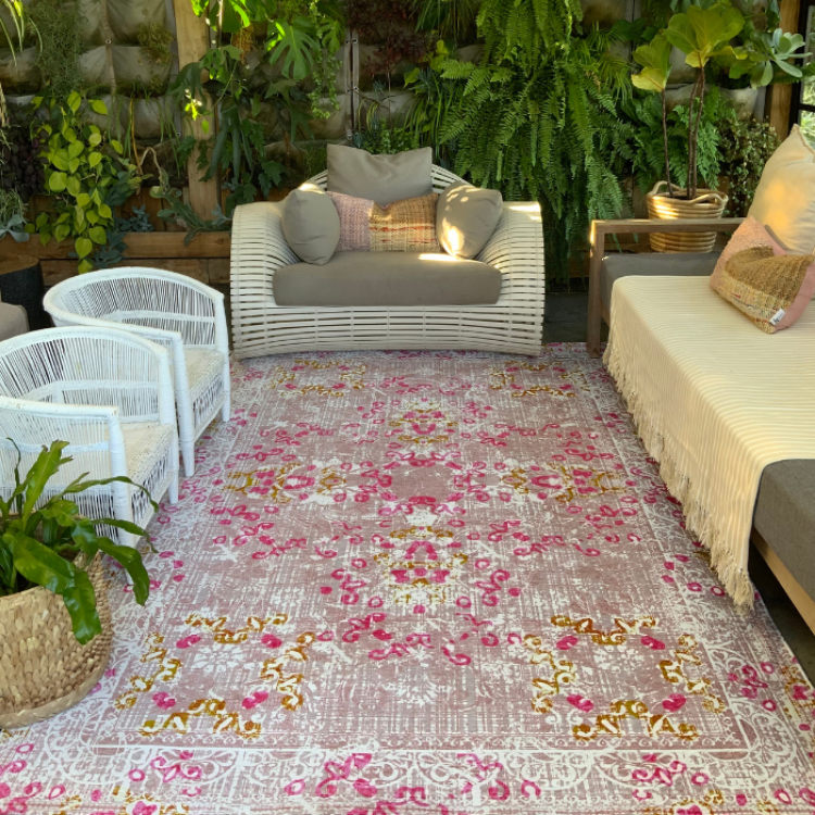 Picture of (BN) AGELESS AMOUR RUG (PRINTED RUG)